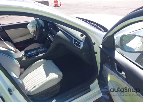 2025 Genesis G70 2.5T Rwd z USA, uszkodzony, nr VIN KMTG34SC9SU146382